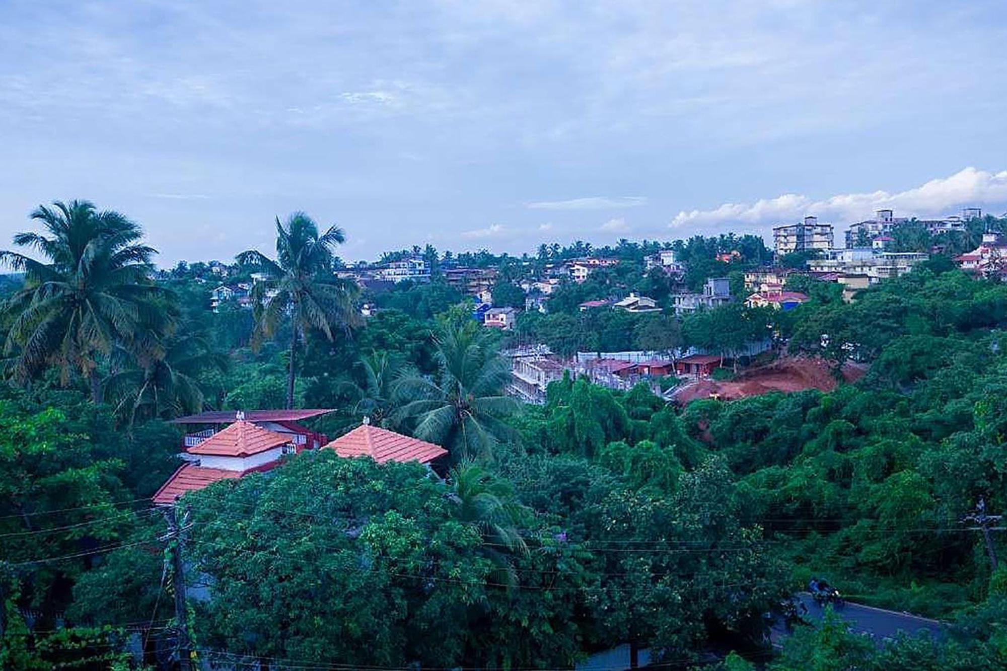 Fabexpress Spring De Goa Porvorim Hotel Exterior photo